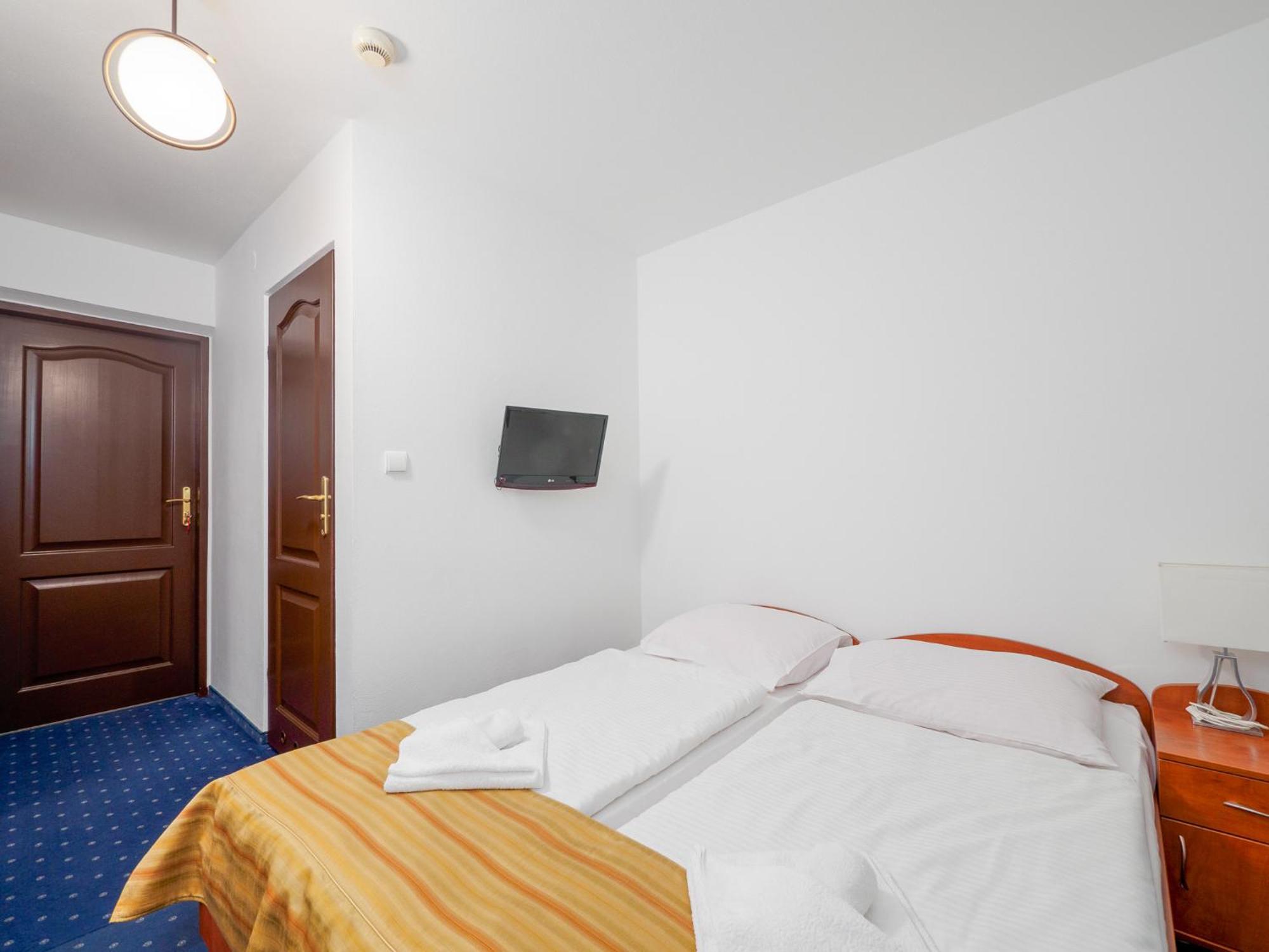 ムジャシフレ Giewont Bed & Breakfast エクステリア 写真