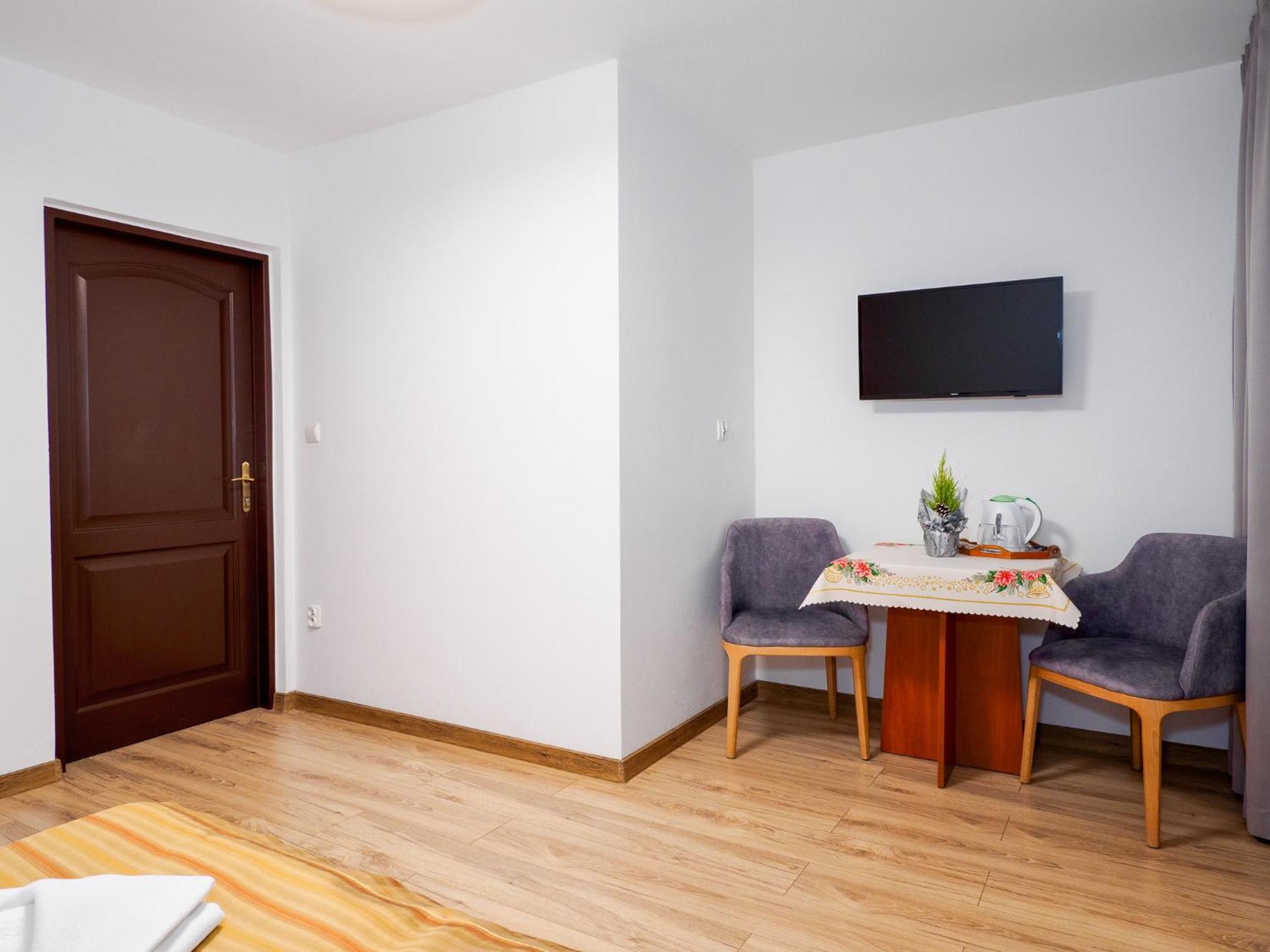 ムジャシフレ Giewont Bed & Breakfast エクステリア 写真