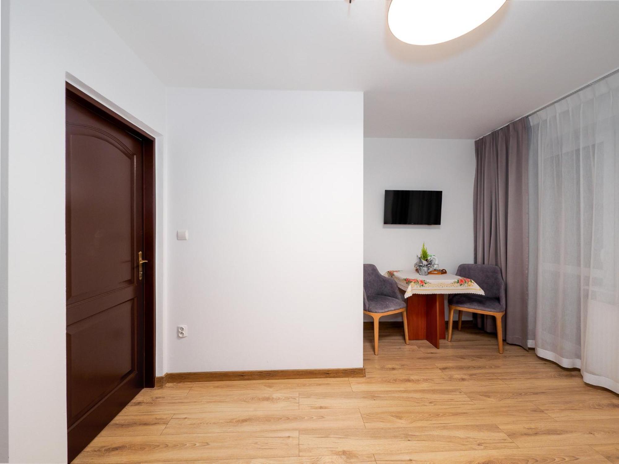 ムジャシフレ Giewont Bed & Breakfast エクステリア 写真