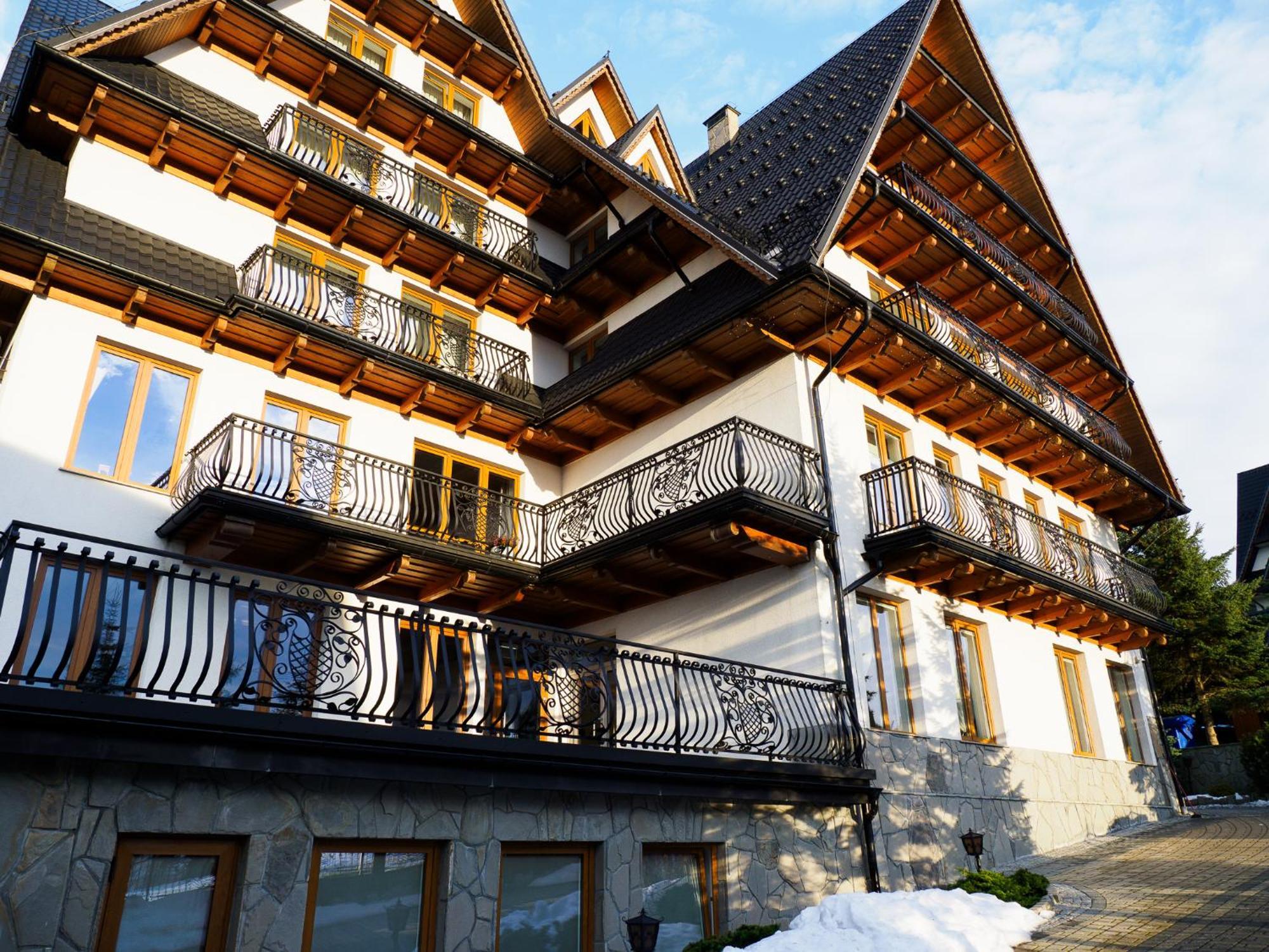 ムジャシフレ Giewont Bed & Breakfast エクステリア 写真